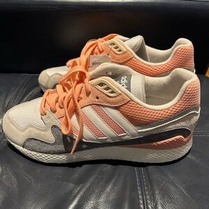 Adidas Ultra Tech sneakers